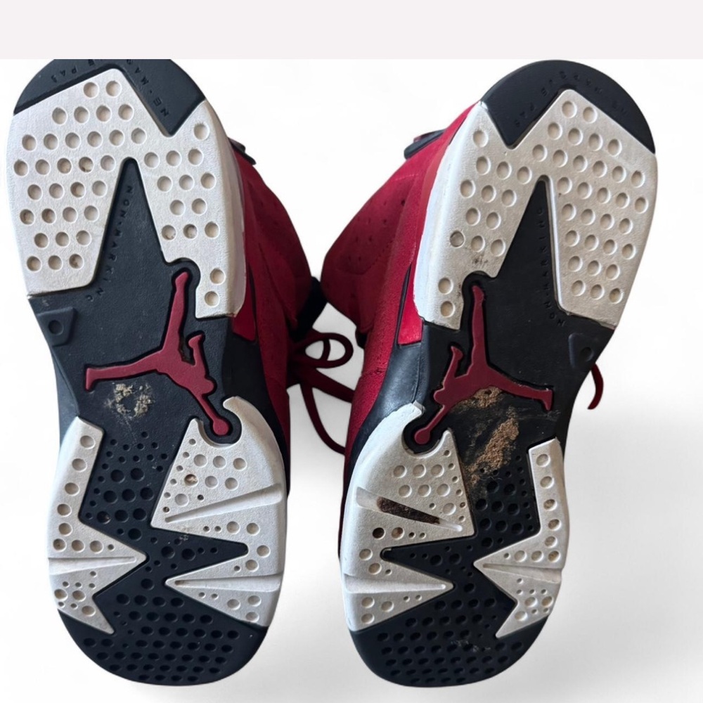 Kids Jordan 6 Size 2Y Toro Bravo - Picture 2 of 4
